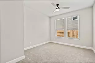 221 Bent Crk Ln, Georgetown, TX 78628 - Photo 13