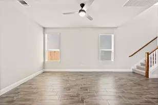 221 Bent Crk Ln, Georgetown, TX 78628 - Photo 19