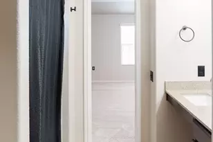 3516 Breckenridge Dr, Austin, TX 78744 - Photo 25