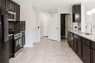 3516 Breckenridge Dr, Austin, TX 78744 - Photo 11