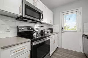 6812 S Congress Ave, Austin, TX 78745 - Photo 7