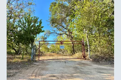 6052 Tenney Creek Road, Luling, TX 78648 - Photo 1