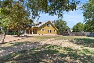 1809 Wilson St, Bastrop, TX 78602 - Photo 3