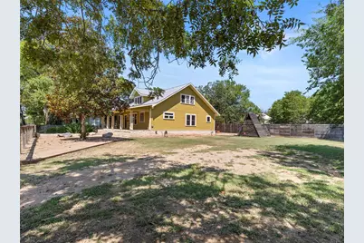 1809 Wilson Street, Bastrop, TX 78602 - Photo 3