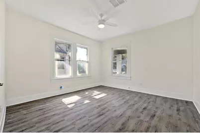 610 W 35th Street #B, Austin, TX 78705 - Photo 11