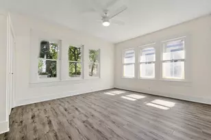 610 W 35th St, Austin, TX 78705 - Photo 9