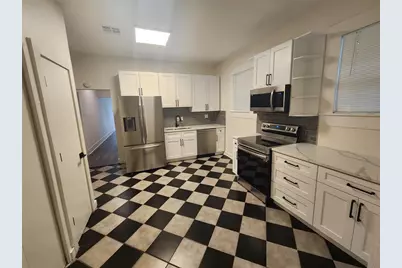 610 W 35th Street #B, Austin, TX 78705 - Photo 5