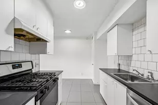 2301 Mission Hill Dr, Austin, TX 78741 - Photo 7