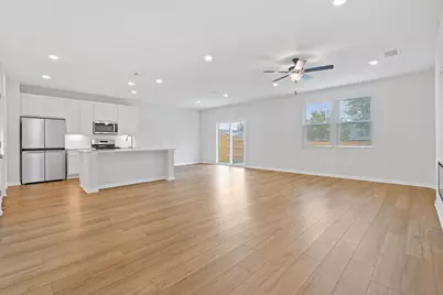 7916 Andravida Drive, Austin, TX 78747 - Photo 7