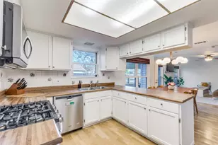 4002 Biscay Dr, Austin, TX 78759 - Photo 15