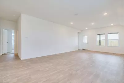 320 Yosemite Drive, Kyle, TX 78640 - Photo 7