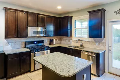 3006 Sea Jay Drive, Austin, TX 78745 - Photo 3