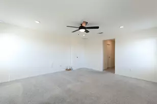 8203 Knoxville Trl, Austin, TX 78744 - Photo 23