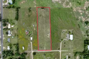 921 9th St, Lexington, TX 78947 - Photo 1