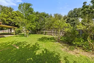 704 Brookwood Cir, Taylor, TX 76574 - Photo 29
