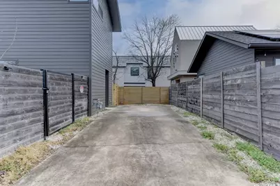 2501 E 4th Street #A, Austin, TX 78702 - Photo 31