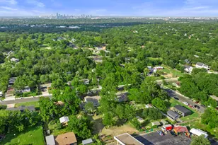 1905 Bissel Ln, Austin, TX 78745 - Photo 33