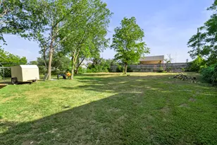 1905 Bissel Ln, Austin, TX 78745 - Photo 7