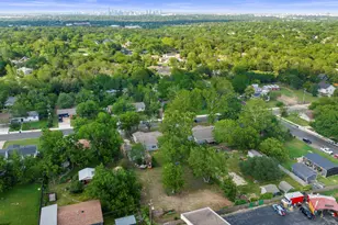 1905 Bissel Ln, Austin, TX 78745 - Photo 35