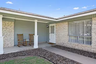 1312 Hyman Ln, Austin, TX 78742 - Photo 3