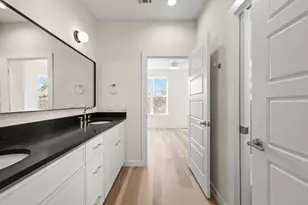 4801 Sara Dr, Austin, TX 78721 - Photo 15