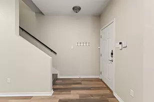 2009 S 10th St, Waco, TX 76706 - Photo 3