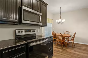 2009 S 10th St, Waco, TX 76706 - Photo 15