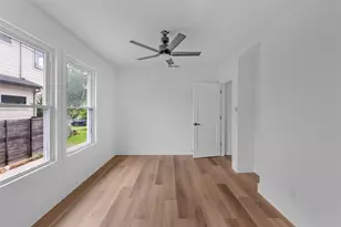 605 E 47th St, Austin, TX 78751 - Photo 13