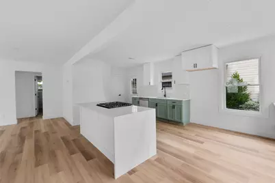 605 E 47th Street, Austin, TX 78751 - Photo 9
