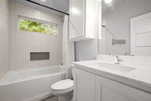 1220 Delano St, Austin, TX 78721 - Photo 19