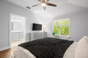 1220 Delano St, Austin, TX 78721 - Photo 15