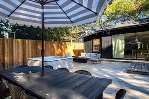 315 E Live Oak St, Austin, TX 78704 - Photo 23