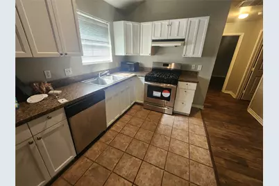 2714 Whitis Avenue #C, Austin, TX 78705 - Photo 13