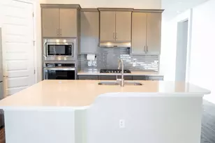 1319 Overture Pl, Round Rock, TX 78681 - Photo 11