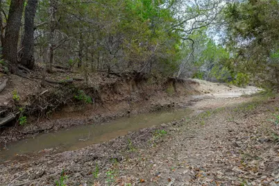 910 Abbey Road, Liberty Hill, TX 78642 - Photo 5