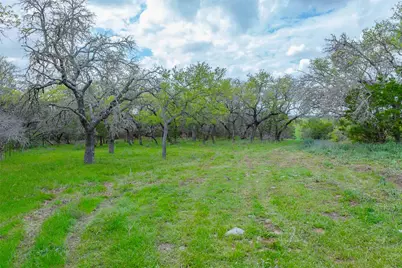 910 Abbey Road, Liberty Hill, TX 78642 - Photo 13