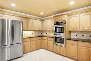 10900 Crown Colony Dr, Austin, TX 78747 - Photo 3