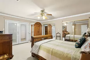 10900 Crown Colony Dr, Austin, TX 78747 - Photo 19