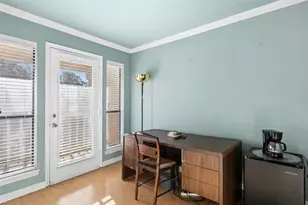 10900 Crown Colony Dr, Austin, TX 78747 - Photo 25