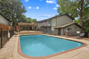 1302 Parker Ln Ln, Austin, TX 78741 - Photo 3