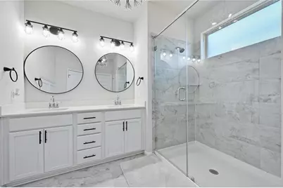 207 Dogvane Circle W, Kyle, TX 78640 - Photo 17