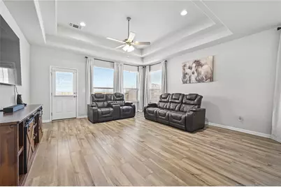 207 Dogvane Circle W, Kyle, TX 78640 - Photo 11