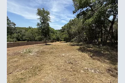 654 Creekside Drive, Belton, TX 76513 - Photo 3