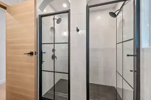 2607 Pembrook Trail, Austin, TX 78731 - Photo 33