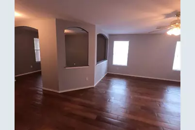 103 Easy Street, Hutto, TX 78634 - Photo 5