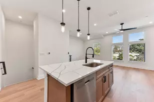 200 W 56th St, Austin, TX 78751 - Photo 13