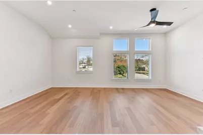 200 W 56th Street #2102, Austin, TX 78751 - Photo 15