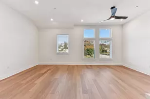 200 W 56th St, Austin, TX 78751 - Photo 15