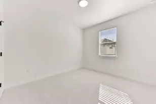 200 W 56th St, Austin, TX 78751 - Photo 27