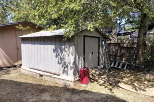 2423 Village Walk, Austin, TX 78744 - Photo 33